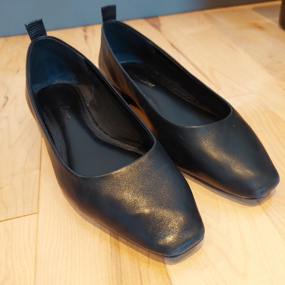 Basic Black Shoes - Picture 4 of 11